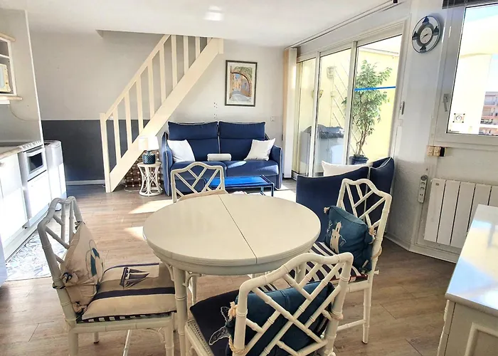 Apartment 2 Pieces Avec Parking Et Piscine, Proche Du Centre-ville De - Fr-1-780-88 Sainte-Maxime